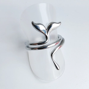 Polished stainless steel fishtail wrap ring in silver finish with an open design