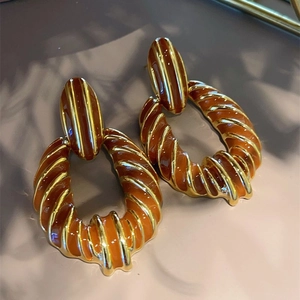 Vintage 18K gold plated zebra pattern geometric earrings with brown enamel finish