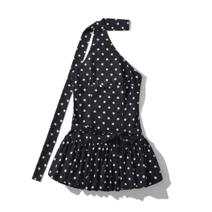 Punto-Halterneck-Minikleid in Schwarz-Weiß mit Schößchen-Saum und Taillenschleife