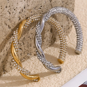 Verdrehtes Manschettenarmband 18K Vergoldeter Edelstahl Pflaster Strass Asymmetrisch Funkelnder Retro Schmuck Damen