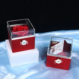 Creative rotating red rose jewelry box with 180-degree flip design for rings and necklaces