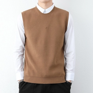 Classic men's brown knit vest with crew neck sleeveless casual sweater vest styling