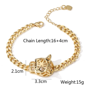 Golden hip hop leopard head charm bracelet with cuban chain and hollowed-out design