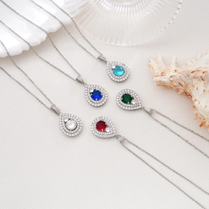 Minimalist copper necklace with emerald heart zircon pendant and titanium steel chain
