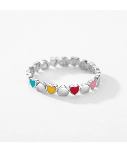 Detailed view of S925 silver ring featuring colorful enamel heart-shaped links