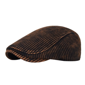 Retro American tie-dye knit newsboy cap for men and women in warm brown and black tones