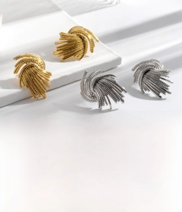 Detailed specs of twisted wheat-shaped titanium steel earrings in gold and steel finishes