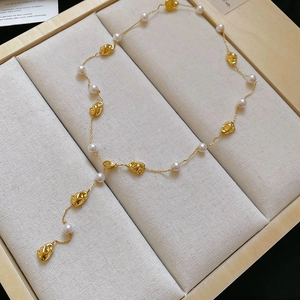 Collana di perle placcata oro 18k con ciondoli a forma di viso in stile vintage francese