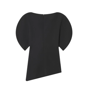 Haut noir à col rond pour femme avec ourlet asymétrique et manches bouffantes chic
