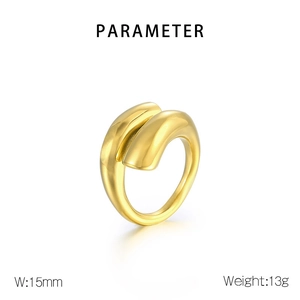 Detail view of golden streamline ring showing 15mm width and 13g weight parameters