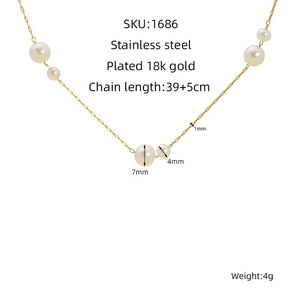 Détail du collier en acier plaqué or 18k avec dimensions et tailles de perles