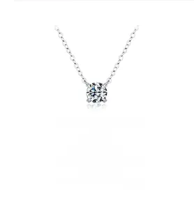 Macro shot of 0.8ct moissanite pendant in S925 silver with a classic four-claw setting