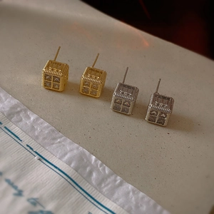 Luxe geometric cube earrings with square zircons in gold and silver finish