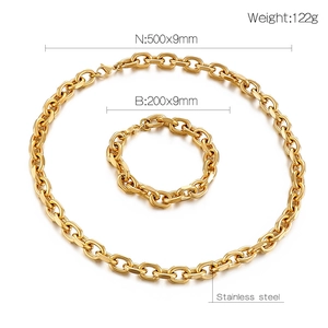 Set gioielli in acciaio inossidabile dorato lucido con misure di collana e bracciale
