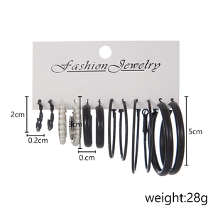 Set of 6 pairs minimalist black C-shape hoop earrings and pearl studs on display card