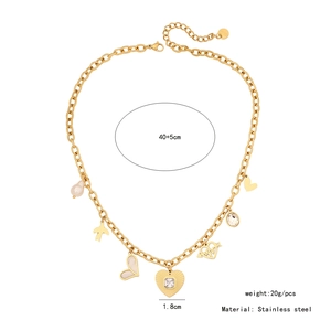 Detail showing stainless steel necklace dimensions of 40+5cm and heart charm size