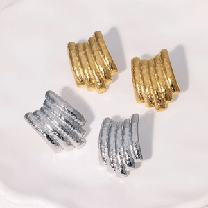 Vintage Hammered Stud Earrings Stainless Steel 18K Gold Plated Irregular Folded Wave Geometric Metal Jewelry For Women