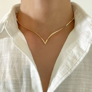 Collar Minimalista De Cobre Con Cadena De Hueso De Serpiente Y Colgante En V Para Hombre Mujer Joyería Geométrica Galvanizada