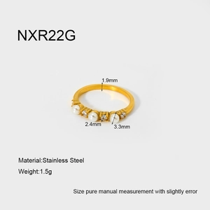 Detailed size specifications for 18K gold plated stainless steel pearl flower ring