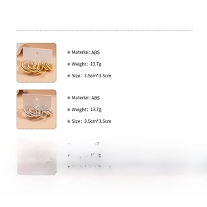 Detailed size chart and specifications for geometric square and round hoop earrings