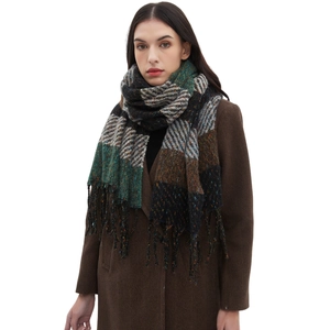 Classic striped knit scarf with fringes for men and women, multicolor winter shawl style