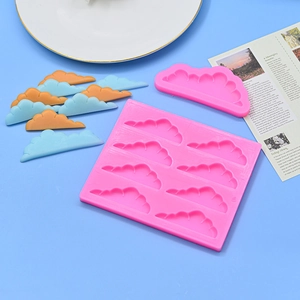 Cloud shape silicone baking molds for DIY chocolate and cake decoration in pink