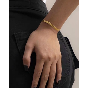 Chic gold flat snake bone chain bracelet for women in minimalist S925 sterling silver style