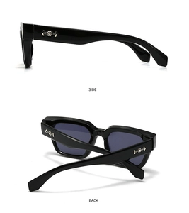 Seiten- und Rückansicht der quadratischen Sonnenbrille mit silbernem Sechseck-Detail