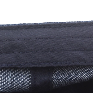 Deep blue washed denim beret featuring meticulous double-row stitching and quality fabric