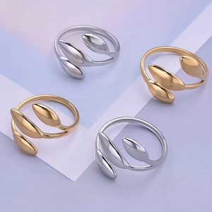 Polierte 304 Edelstahlringe mit dreifachem Blattdesign in Gold und Silber Optik