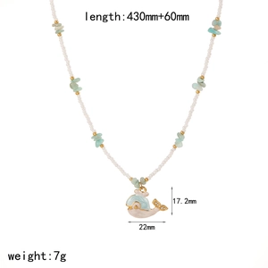 Détail du pendentif baleine bleue avec dimensions précises de 17,2 mm par 22 mm