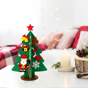 Mini albero di Natale in feltro con stella e vivaci decorazioni festose