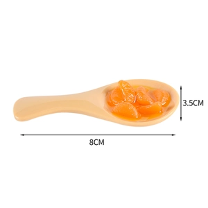 Segments d'orange réalistes sur mini cuillère, modèle de nourriture 8cm x 3,5cm