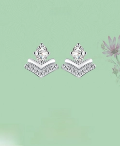 Detailed view of V-shaped S925 silver stud earrings with marquise and round zircon stones