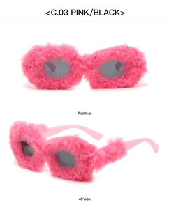 Vues détaillées de lunettes de soleil créatives rose pelucheux avec verres foncés de face et de profil