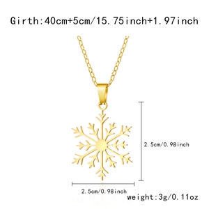 Detailed size specifications for gold snowflake pendant necklace with 45cm chain length