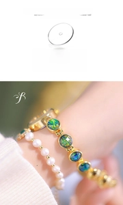 Detail of scratch-resistant mineral glass on a vintage gold bracelet watch for women