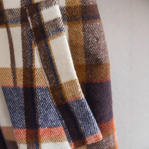 Cappotto scozzese vintage in lana spessa con motivo a quadri marrone e arancione classico