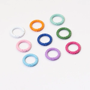 Colorful twisted alloy spring rings for DIY keychains in a mix of nine vibrant colors