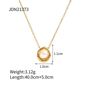 Detail view of a gold pearl necklace with dimensions and weight specs for the pendant