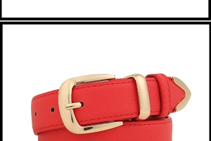 Close-up of red lychee pattern leather belt with a polished gold alloy pin buckle