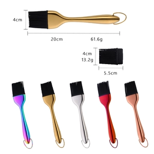 Pennelli da cucina in silicone e acciaio inox per barbecue in cinque finiture metalliche