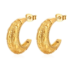 French vintage style gold C-shaped earrings with embossed heart patterns for women