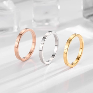 Tre anelli minimalisti con numeri romani in acciaio inossidabile oro rosa, argento e oro