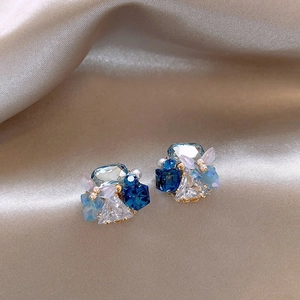18k gold plated butterfly crystal cluster stud earrings with pearls on satin
