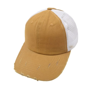 Cappellino trucker giallo senape vintage con rete traspirante bianca e tesa effetto usurato