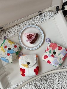 Mini floral canvas storage pouches with snap closure and hooks for earphones or coins