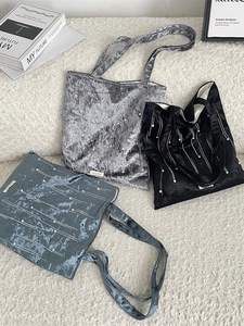 Velvet Tote Bag For Women Large Capacity Shoulder Bag With Artificial Pearls And Vertical Stitching Vintage Style Handbag
