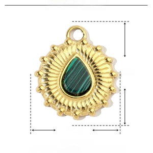 Detailed macro view showing 18mm gold teardrop pendant dimensions and natural green stone