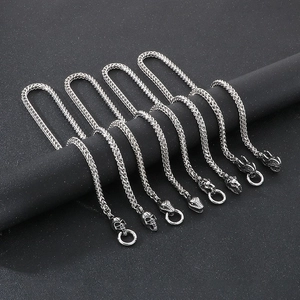 Collier Homme En Acier Inoxydable Vintage Double Tête Animale Chaîne Queue De Renard Punk Hip Hop Gothique Bijou